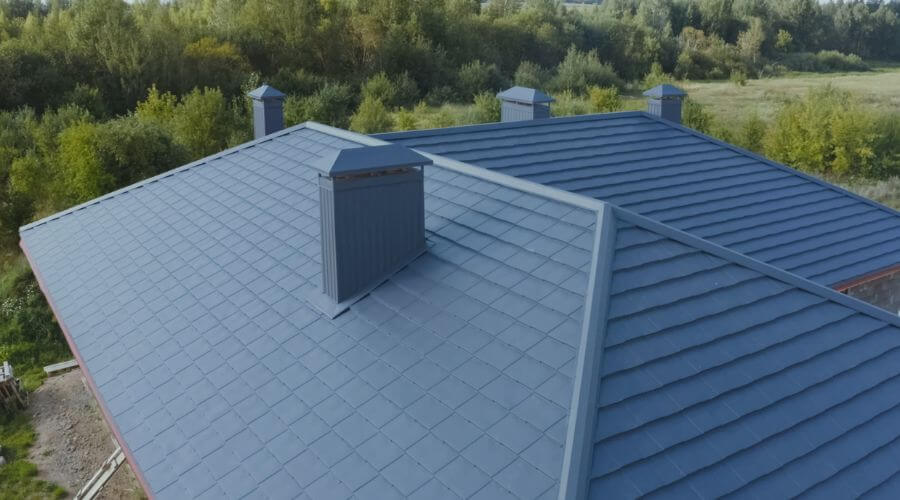 Professional gutter cleaning in Burton, OH